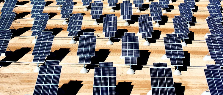 Eau potable grâce aux panneaux solaires en Arabie saoudite - Moyen-Orient